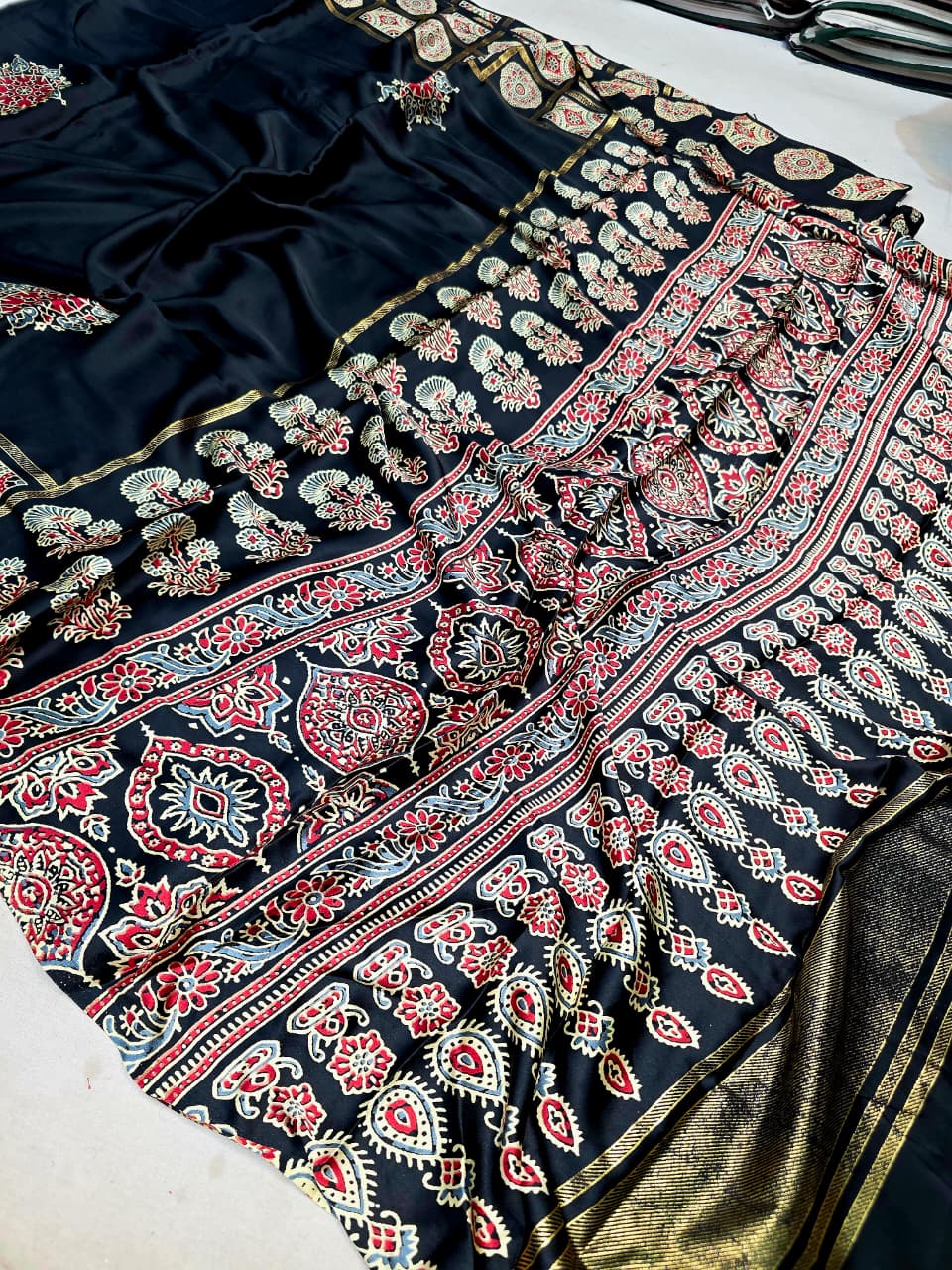 Gajji Silk saree Ajrak Print