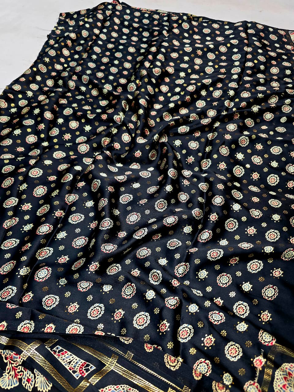 Gajji Silk saree Ajrak Print